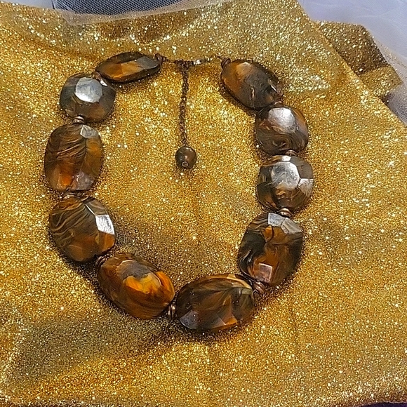 Jewelry - Picture 3 of 8